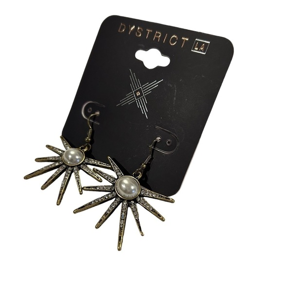 District LA Starburst Dangle Earrings w/ Rhinestone accents & Faux Pearl Center - Picture 10 of 13